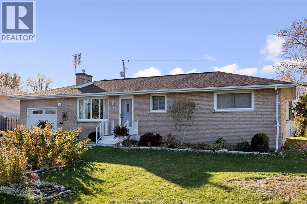 291 Elm, Lakeshore — photograph 2