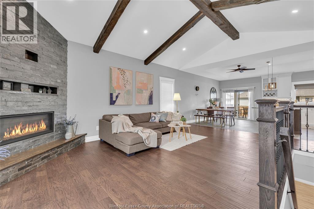 203 Spring Street, Belle River — photograph 3