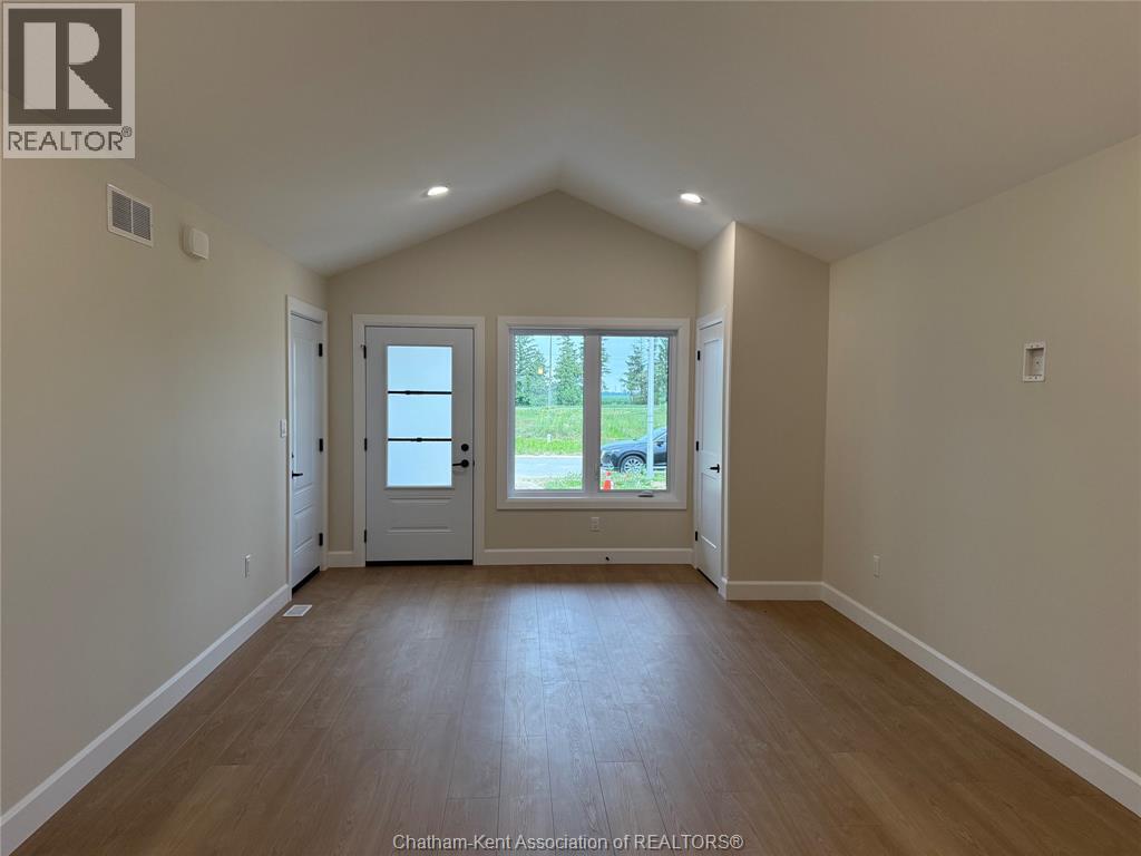 216 Ironwood Trail, Chatham — photograph 3