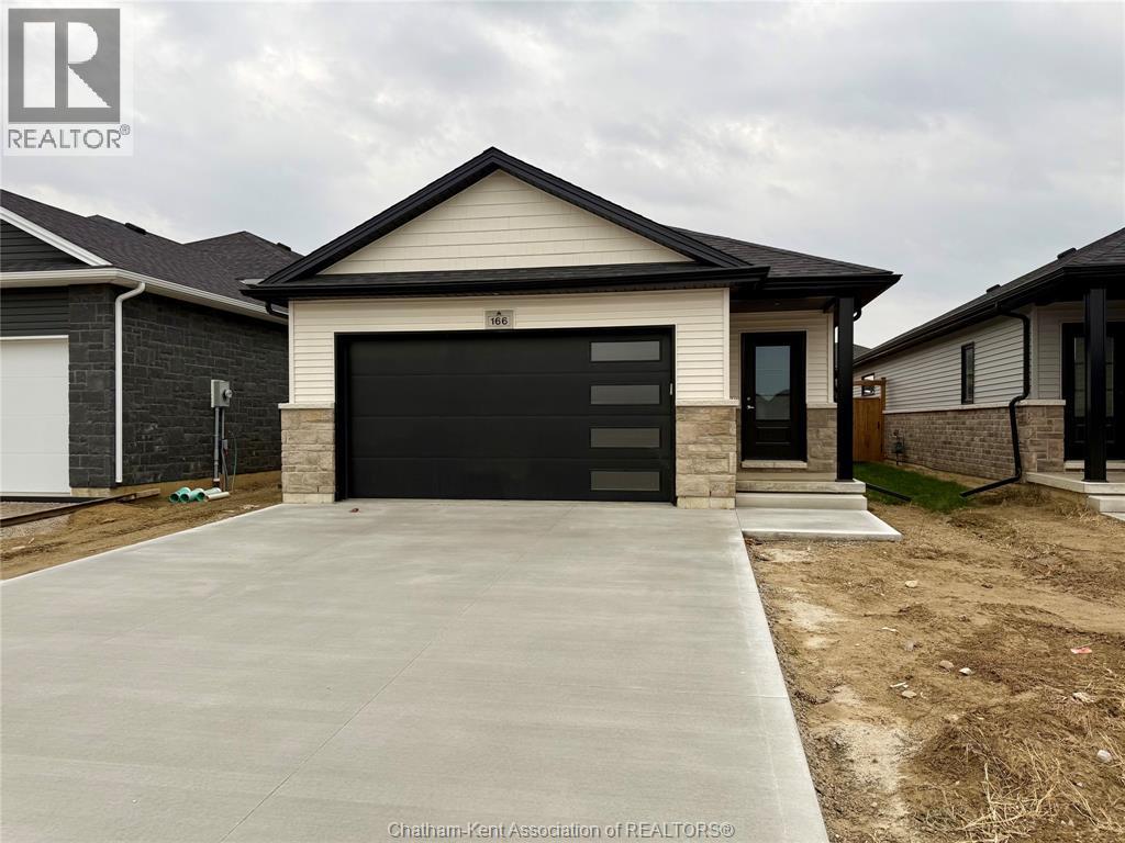 Single Family — 166 Ironwood Trail, Chatham, Ontario
