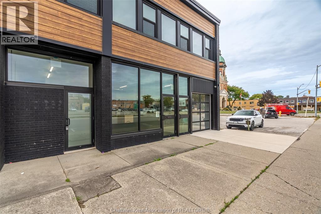 Industrial — 146 Wellington Street, Chatham, Ontario