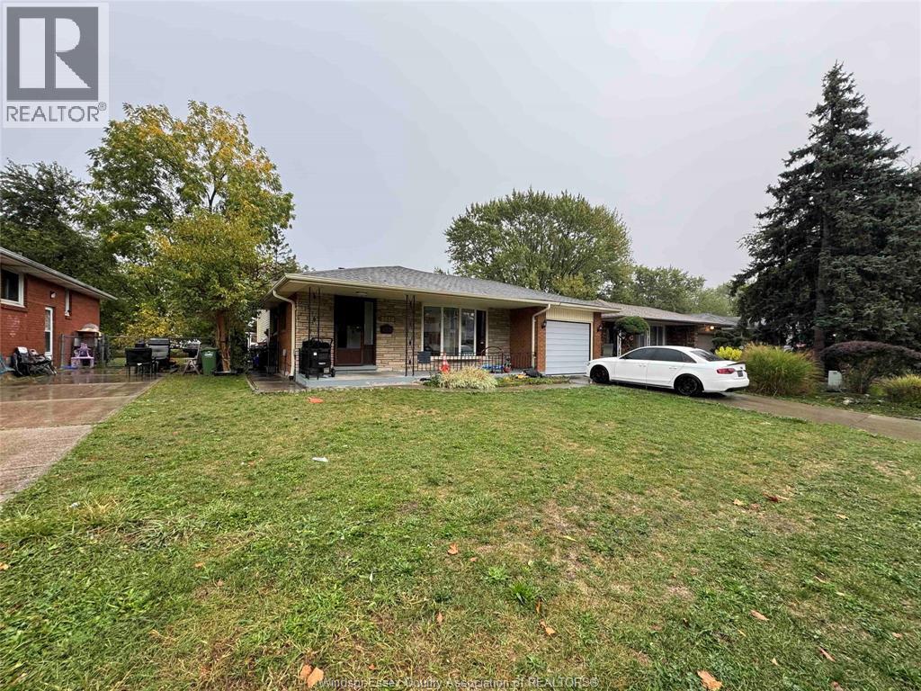 2650 Rivard Avenue, Windsor — primary photograph