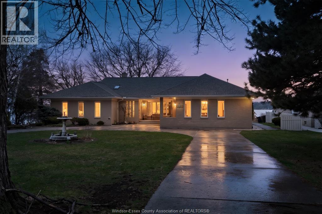 4470 Riverside Drive, Windsor — photograph 3
