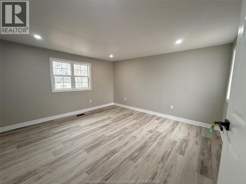 805 Bruce Avenue #2, Windsor — photograph 3