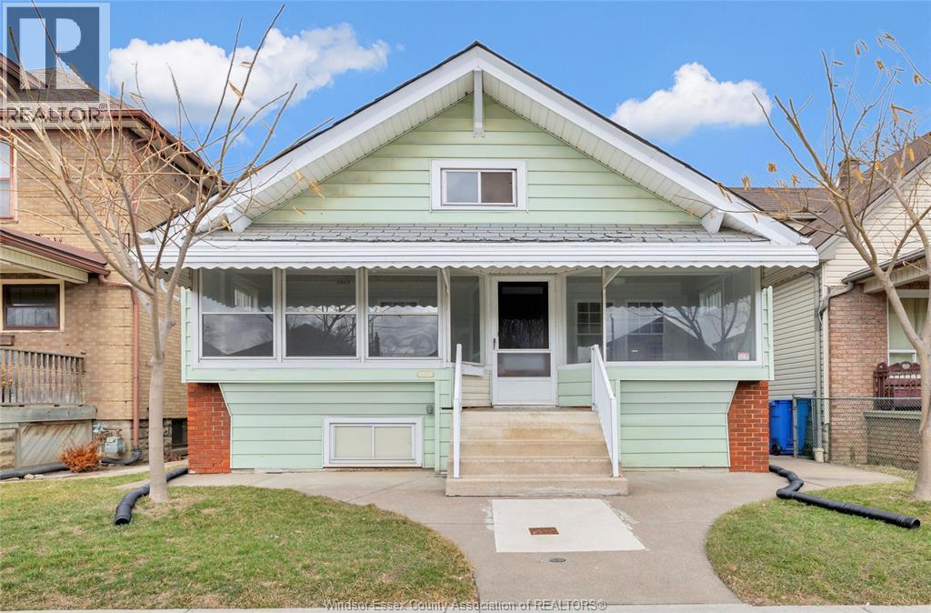 1368 Erie Street, Windsor — primary photograph