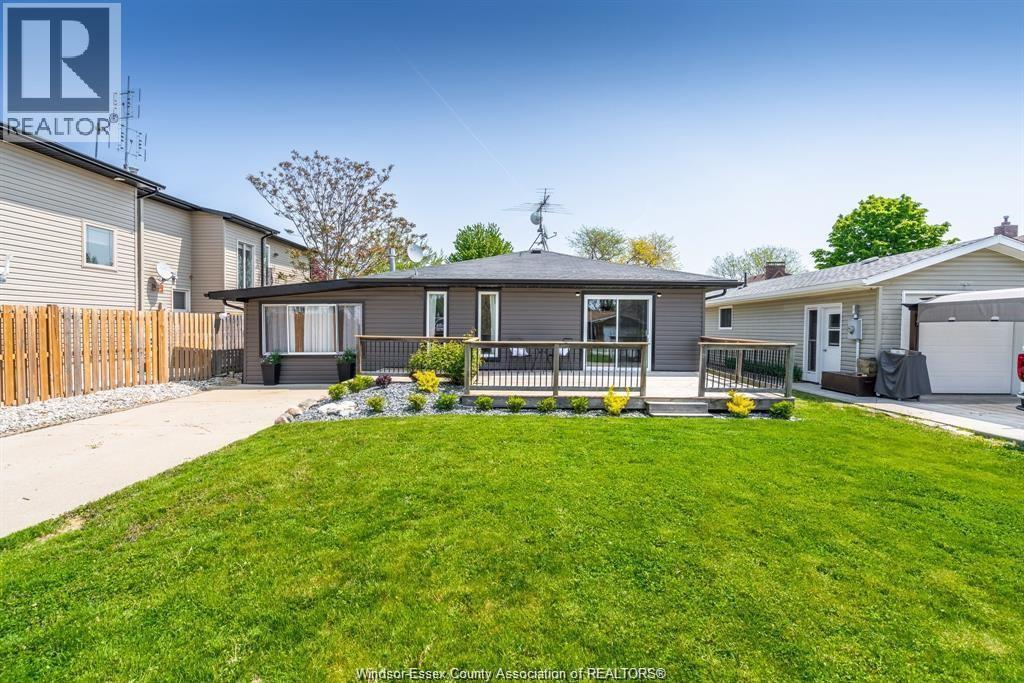 Single Family — 166 Stirling Street, Lakeshore, Ontario