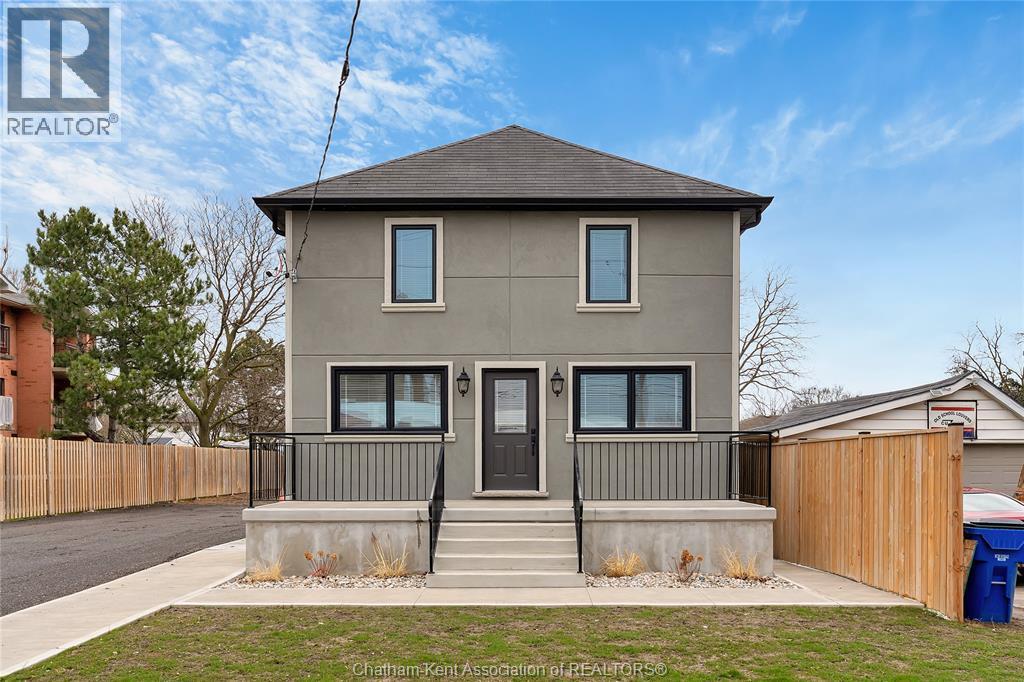Single Family — 248 Park Avenue, Chatham, Ontario