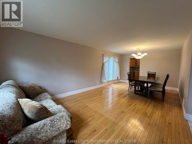 480 Bartlet Drive, Windsor — photograph 2