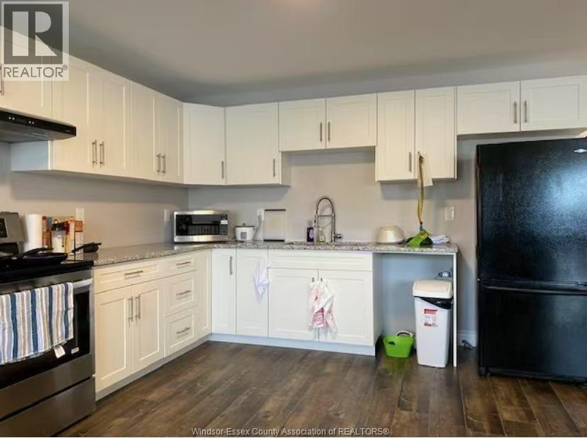 363 Curry Avenue #ROOM 2, Windsor — photograph 3