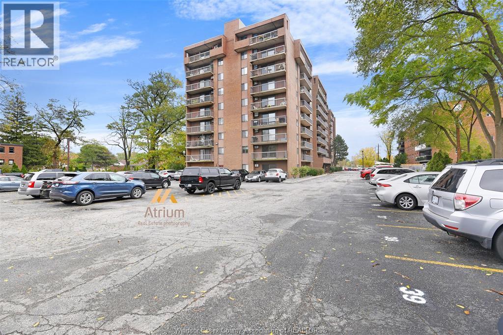 3936 Wyandotte Street #207, Windsor — primary photograph