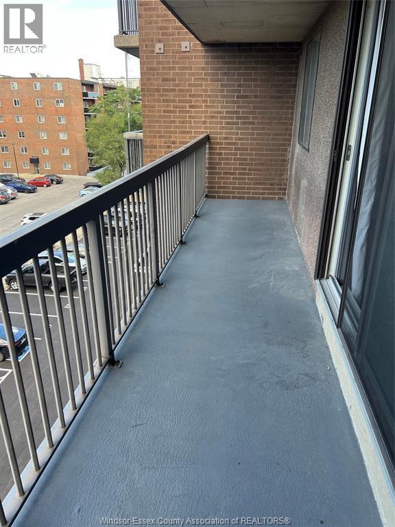 3936 Wyandotte Street #513, Windsor — primary photograph