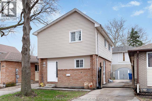 8665 Darlington Crescent, Windsor — primary photograph