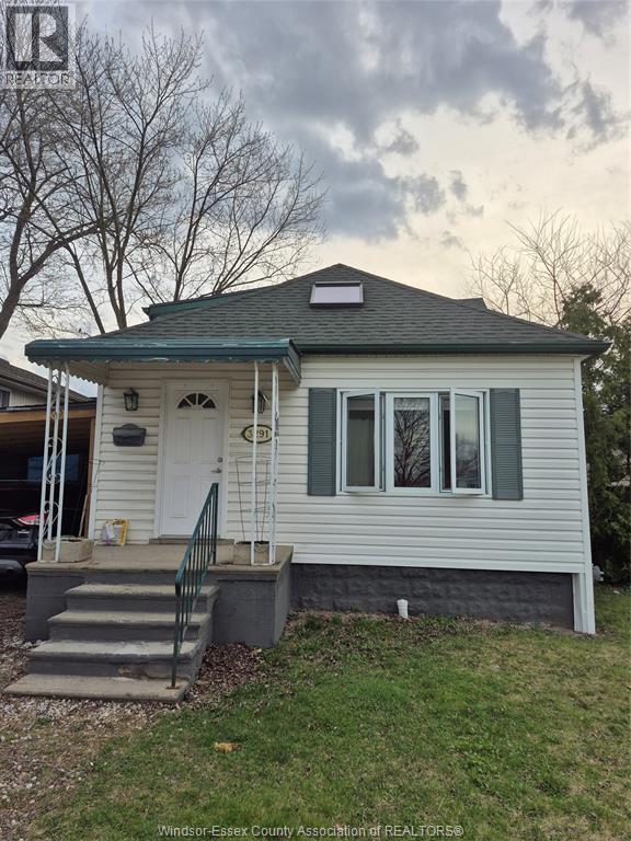 3291 Riberdy, Windsor — primary photograph