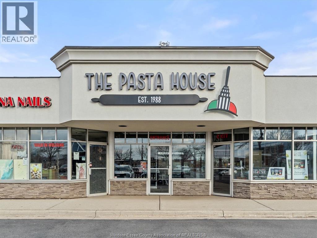 2950 Dougall Avenue #7, Windsor — primary photograph