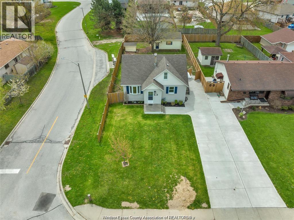 12357 Renaud Street, Tecumseh — photograph 2