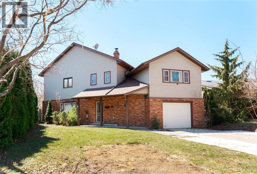 Single Family — 22 University Drive, Chatham, Ontario