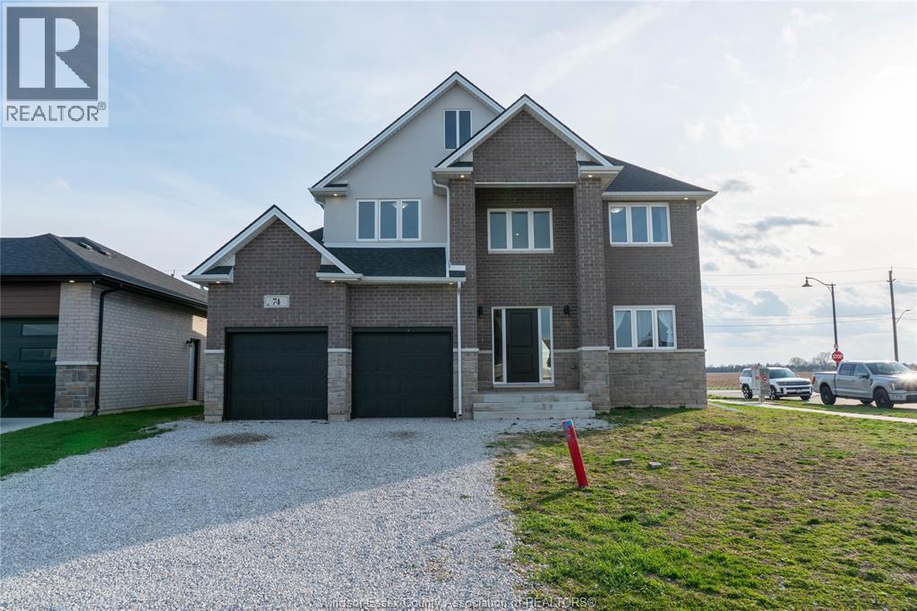 74 Dundee Drive, Chatham — photograph 2