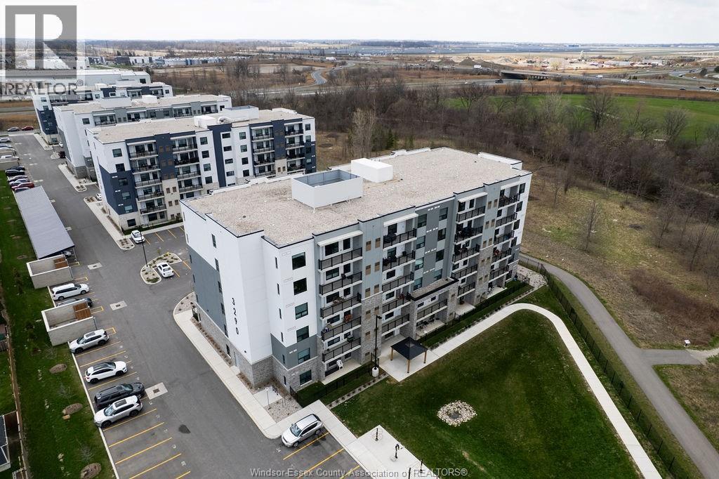 3290 Stella Crescent #603, Windsor — primary photograph