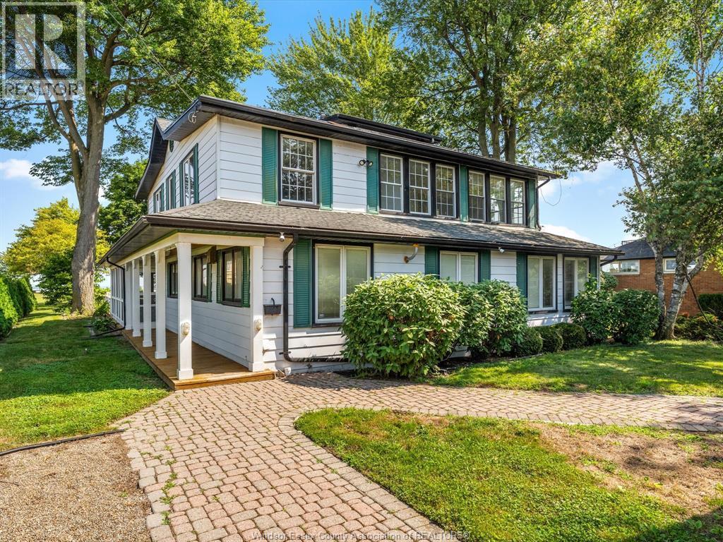 Single Family — 13050 Riverside Drive, Tecumseh, Ontario