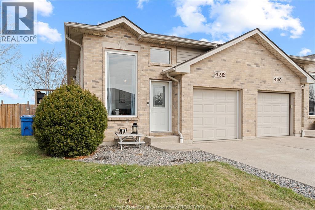 422 Rosewood Drive, Lakeshore — photograph 2