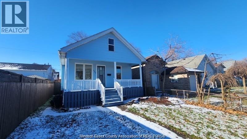 989 Oak Avenue #LOWER, Windsor — primary photograph