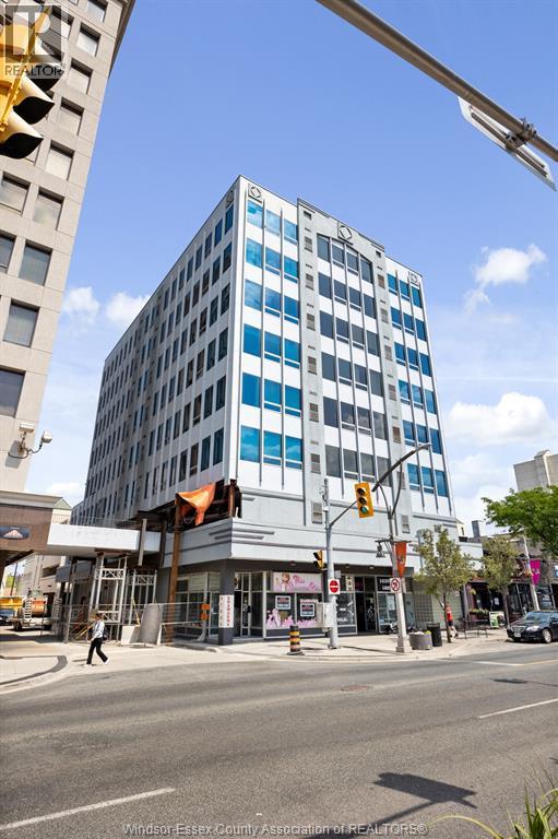 540 Ouellette Avenue #7E, Windsor — photograph 2