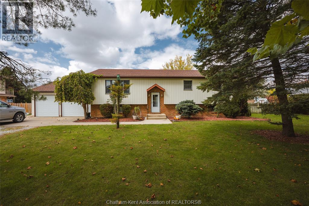 Single Family — 13471 Jane Street, Thamesville, Ontario