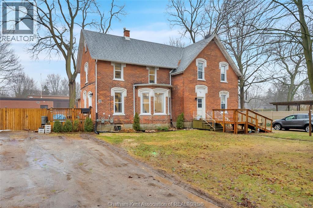 Multi-family — 15-17 Jane Street, Ridgetown, Ontario