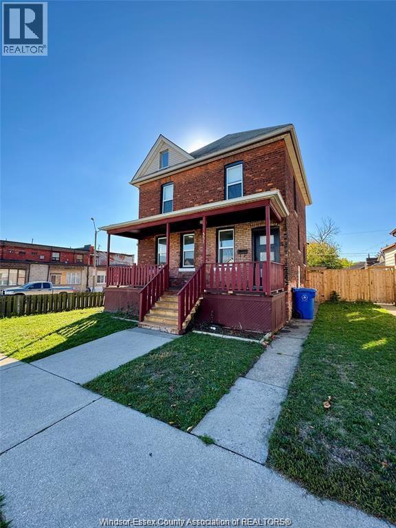 531 Langlois Avenue, Windsor — photograph 3