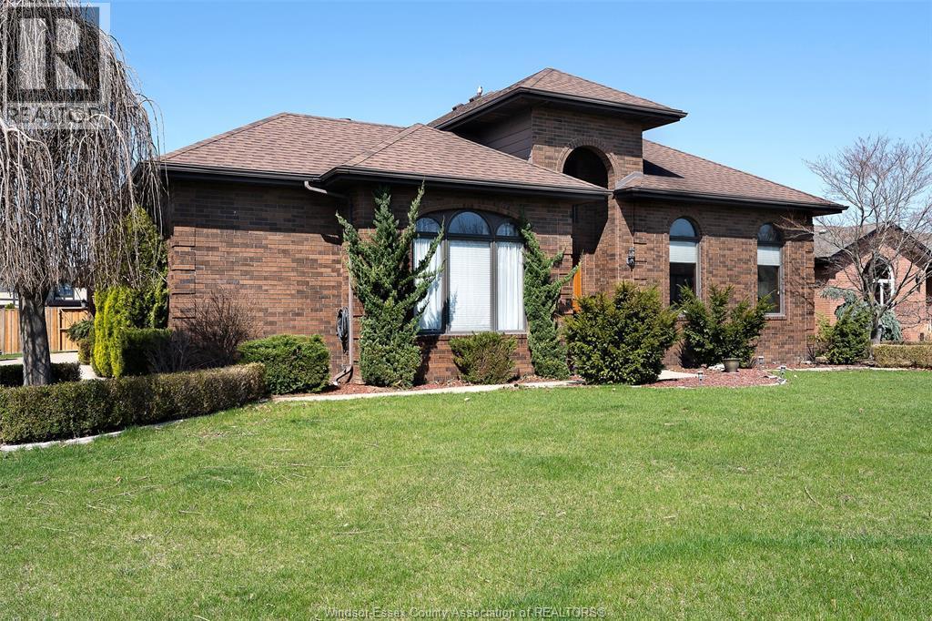 172 Pointe West Drive, Amherstburg — photograph 3