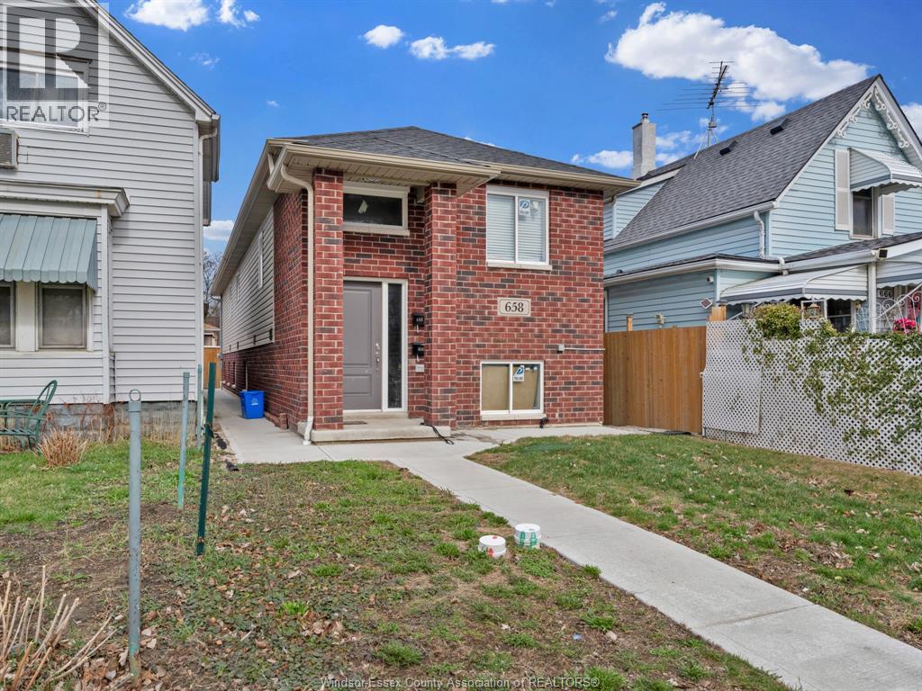 658 Caron, Windsor — primary photograph