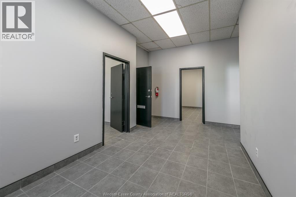 1010 University Avenue #105, Windsor — photograph 3