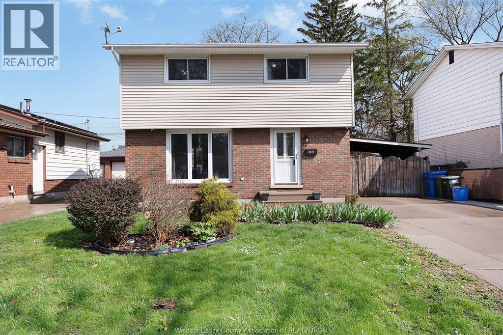 3581 Wolfe Court, Windsor — photograph 3