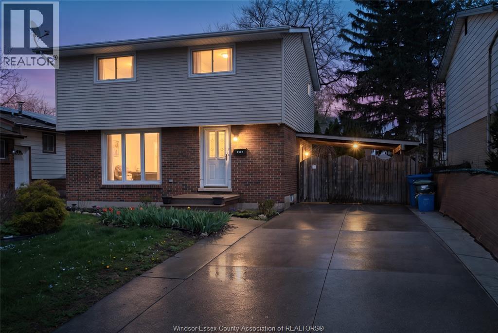 3581 Wolfe Court, Windsor — photograph 2