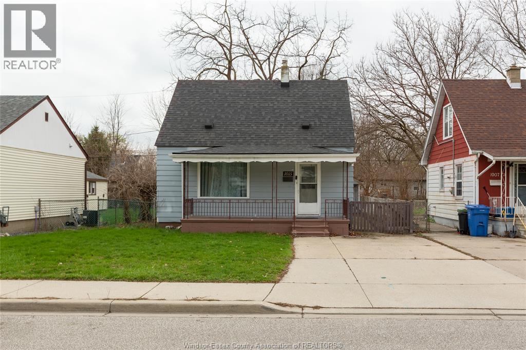 1015 Partington Avenue, Windsor — photograph 3