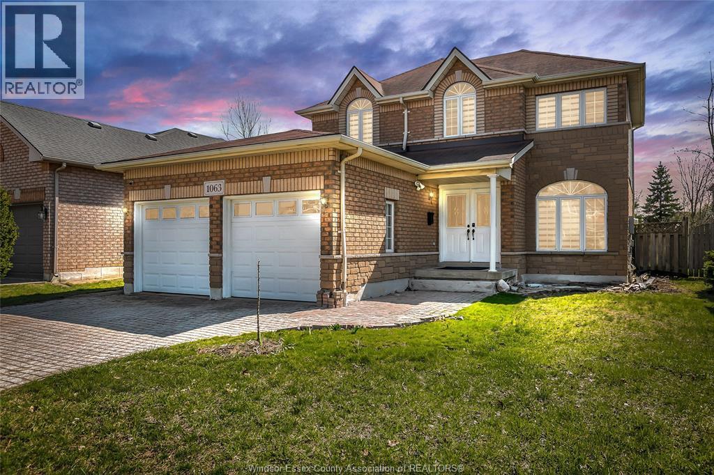 1063 Peach Blossom Crescent, Windsor — primary photograph