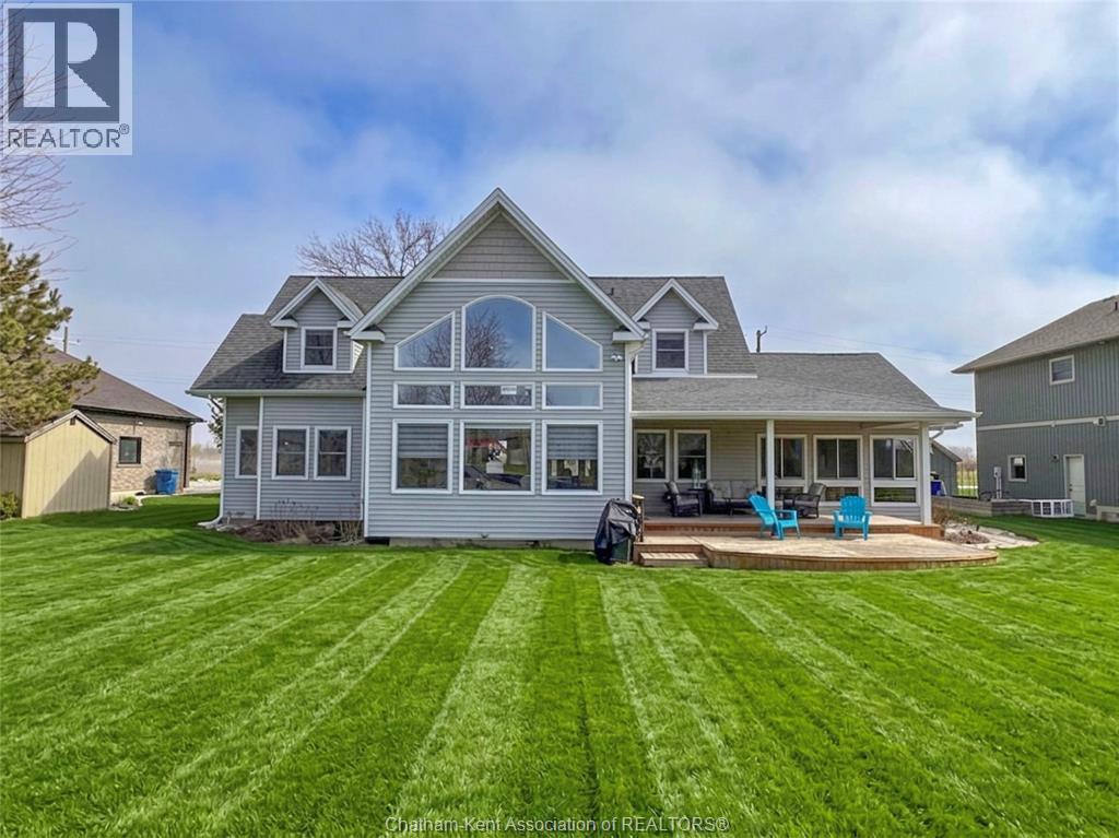18334 Marine Park Drive, Rondeau Bay Estates — photograph 2