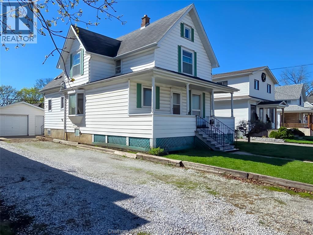 Multi-family — 34 Park Avenue, Chatham, Ontario