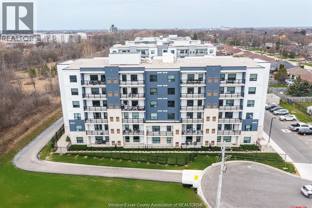3370 Stella Crescent #527, Windsor — photograph 2