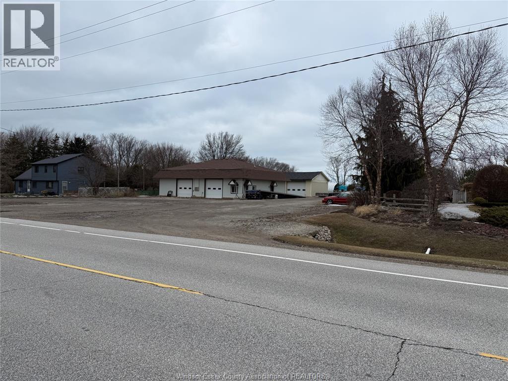 739 County Rd 2, Lakeshore — photograph 3