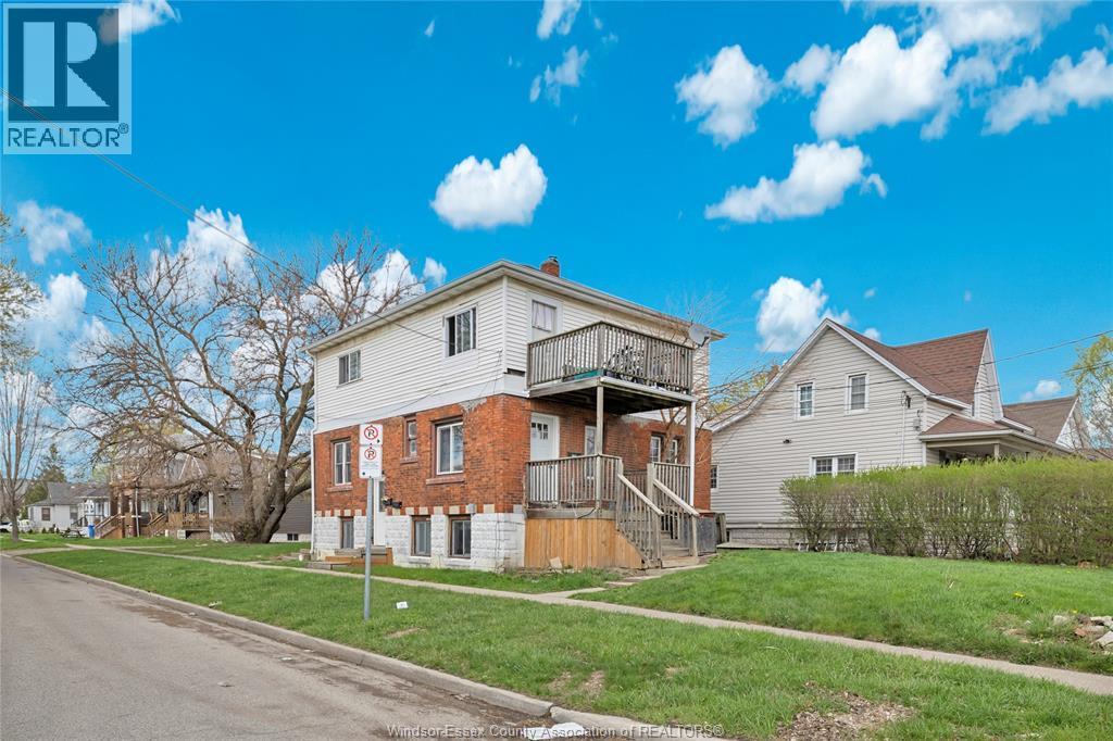 1398 Rooney, Windsor — photograph 2
