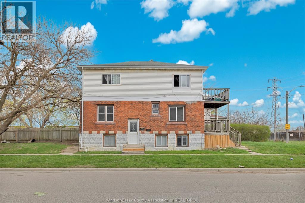 1398 Rooney, Windsor — primary photograph