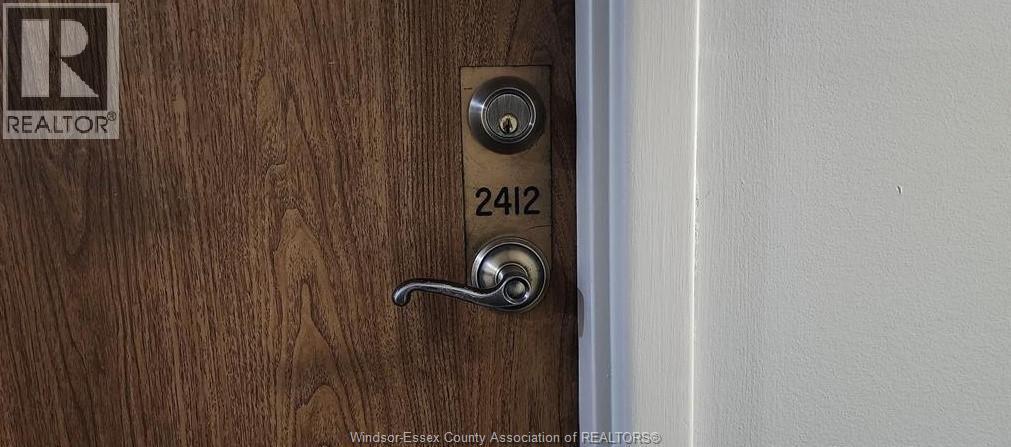 150 Park #2412, Windsor — photograph 2