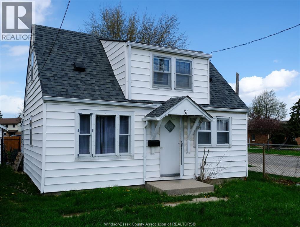 Single Family — 31 Maidstone Avenue, Essex, Ontario