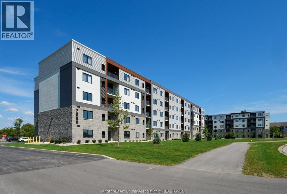 2600 Sandwich West Parkway #204, LaSalle — photograph 2