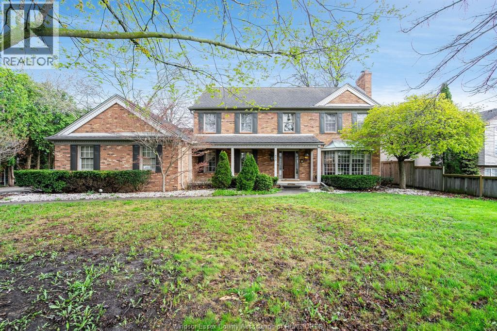 850 North Talbot Road, Windsor — primary photograph