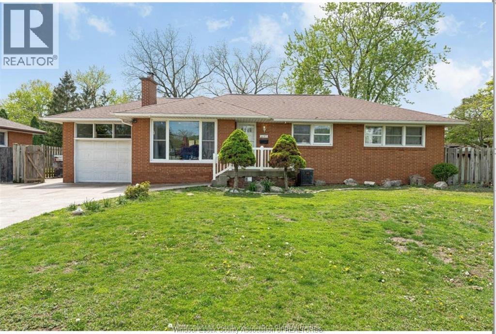 3157 Glenwood Avenue #LOWER, Windsor — primary photograph