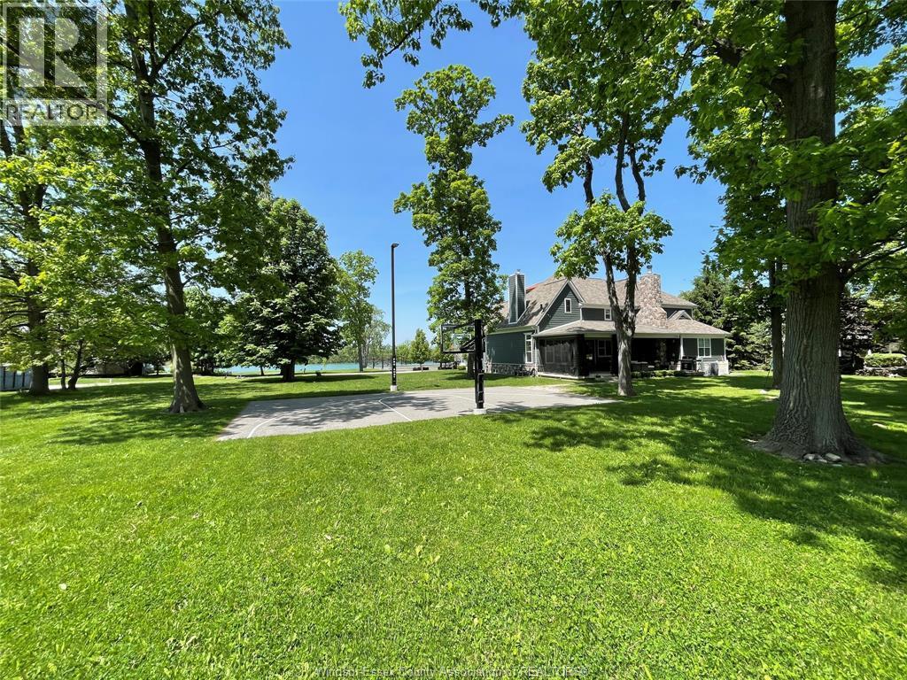 329 Crystal Bay Drive, Amherstburg — photograph 3