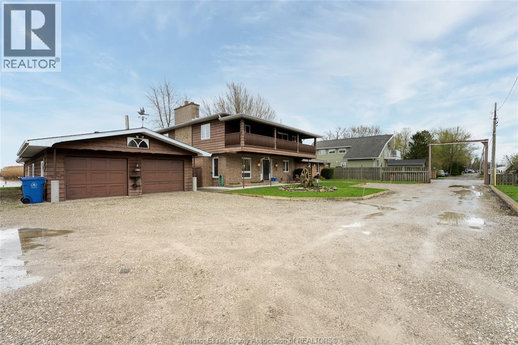 194 Riverside Road, Lakeshore — photograph 3