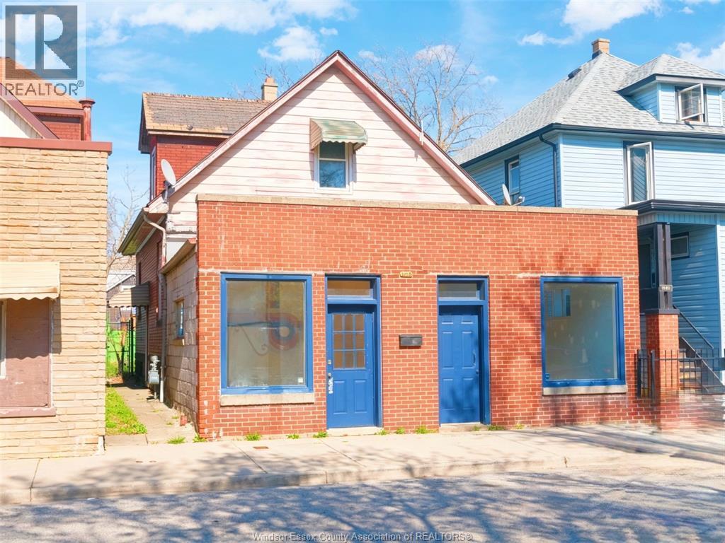 1050 Drouillard, Windsor — photograph 2